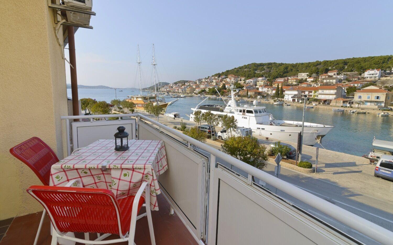 Apartments Ive - With Sea View Tisno Eksteriør billede