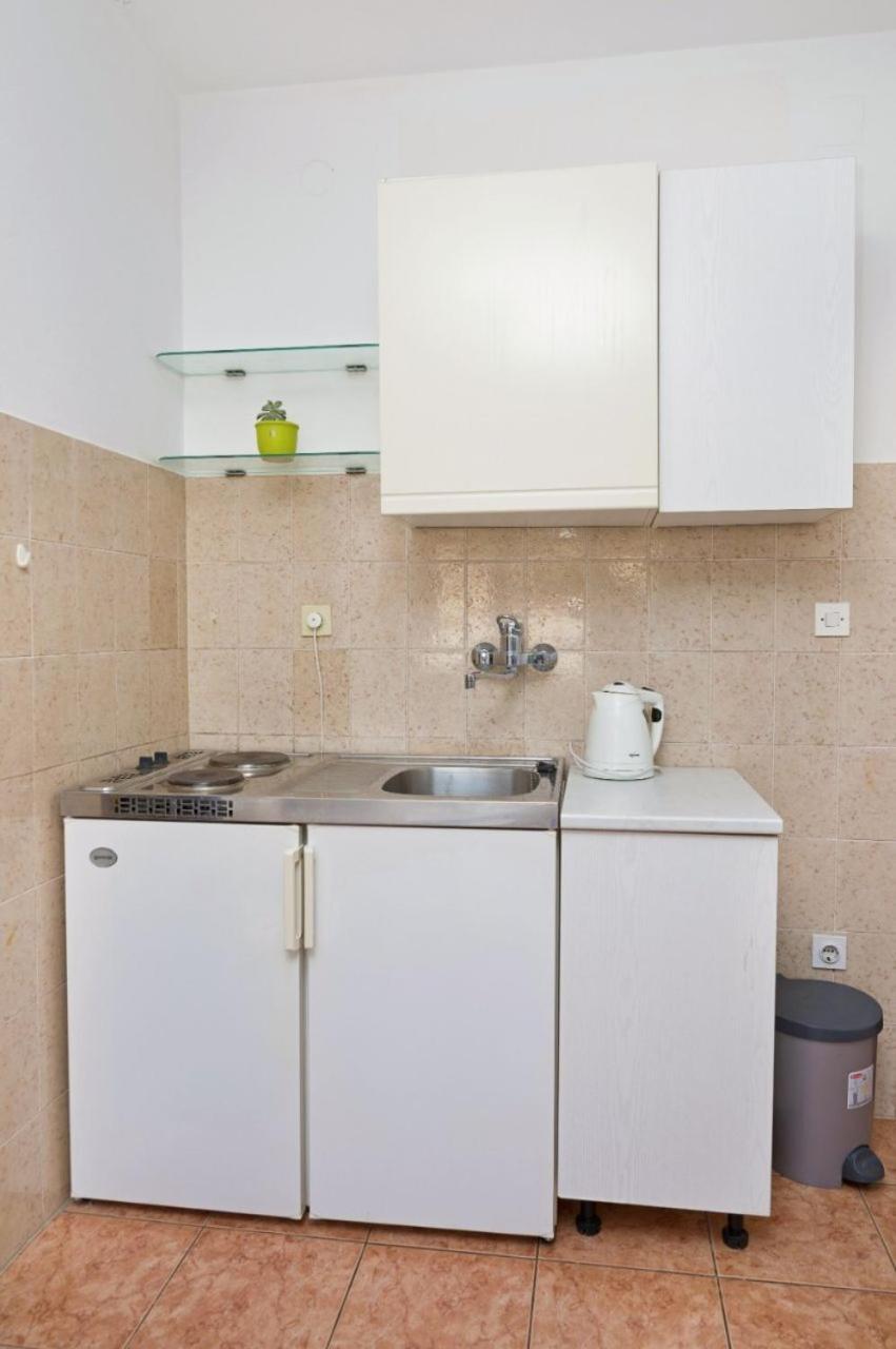 Apartments Ive - With Sea View Tisno Eksteriør billede